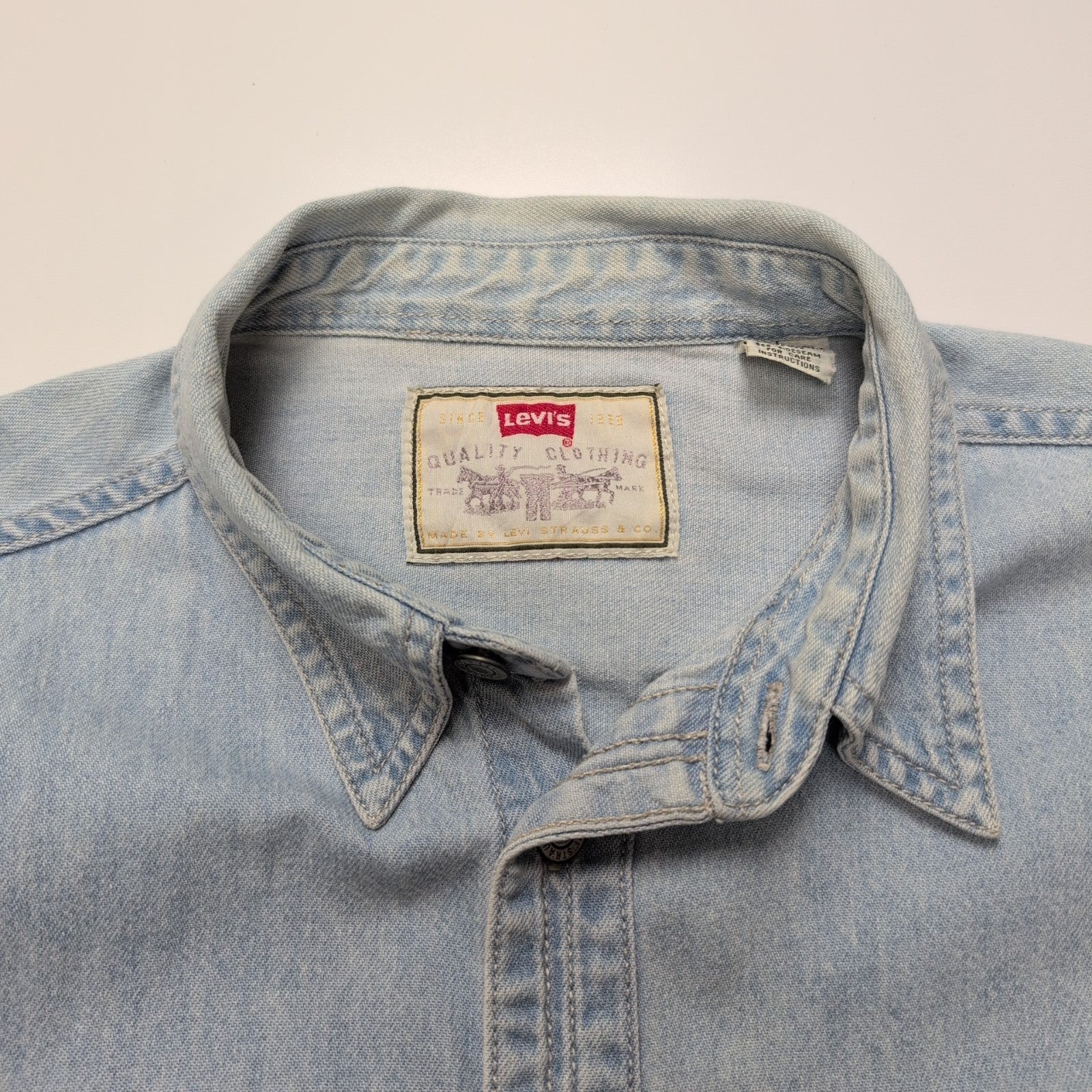 Levi's Chemise Jean Bleu Clair Vintage Boutons Métal 2 Poches Coton Taille L