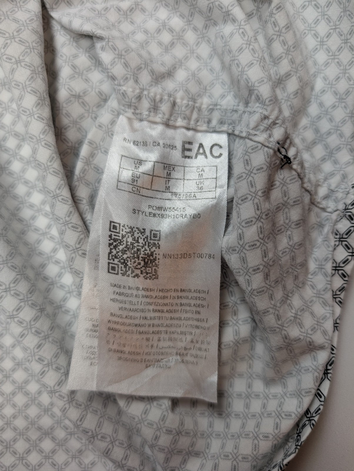 Chemise manches courtes Guess grise à motifs taille M Homme