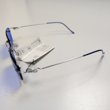 Lunettes de soleil rectangulaires Y2K branche fine métal gris brillant 💎