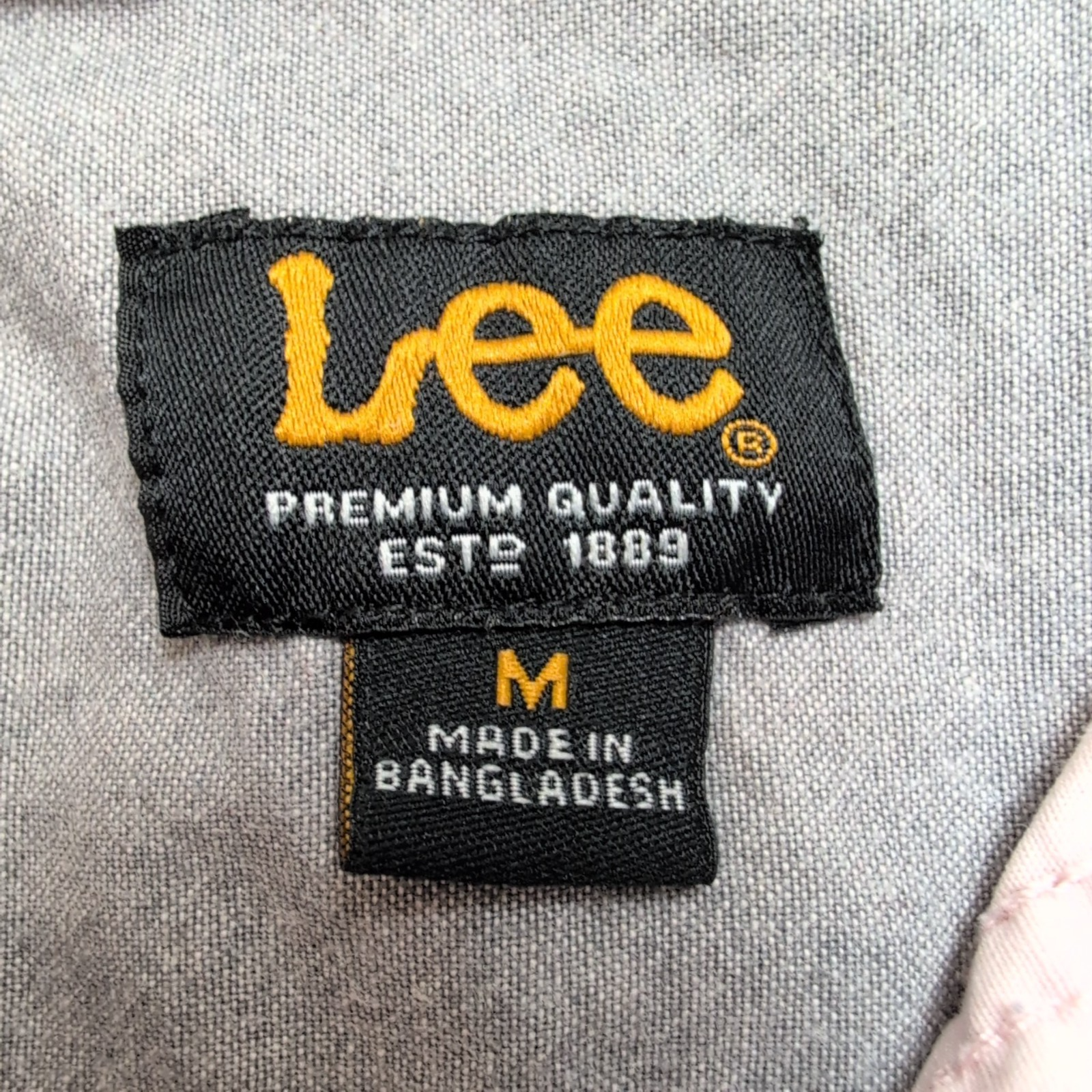 Lee chemise rose pâle manches courtes 2 poches boutonnées taille M