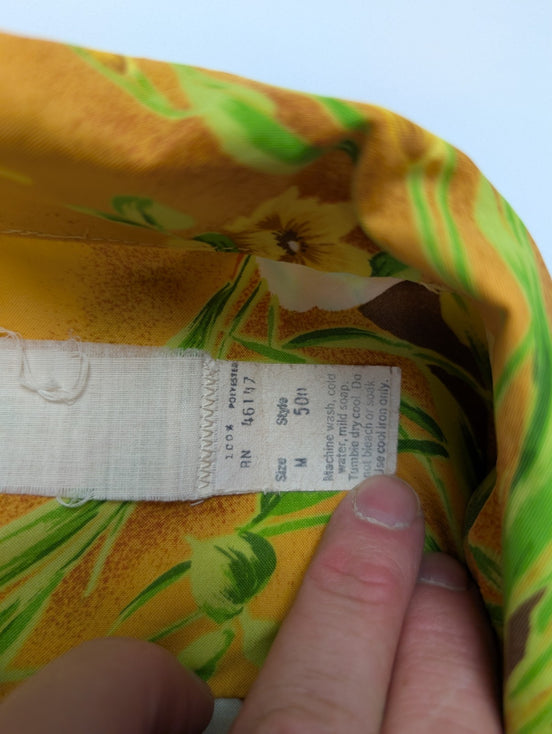 Chemise hawaïenne jaune fleurie manches courtes taille M #644 hawaienne