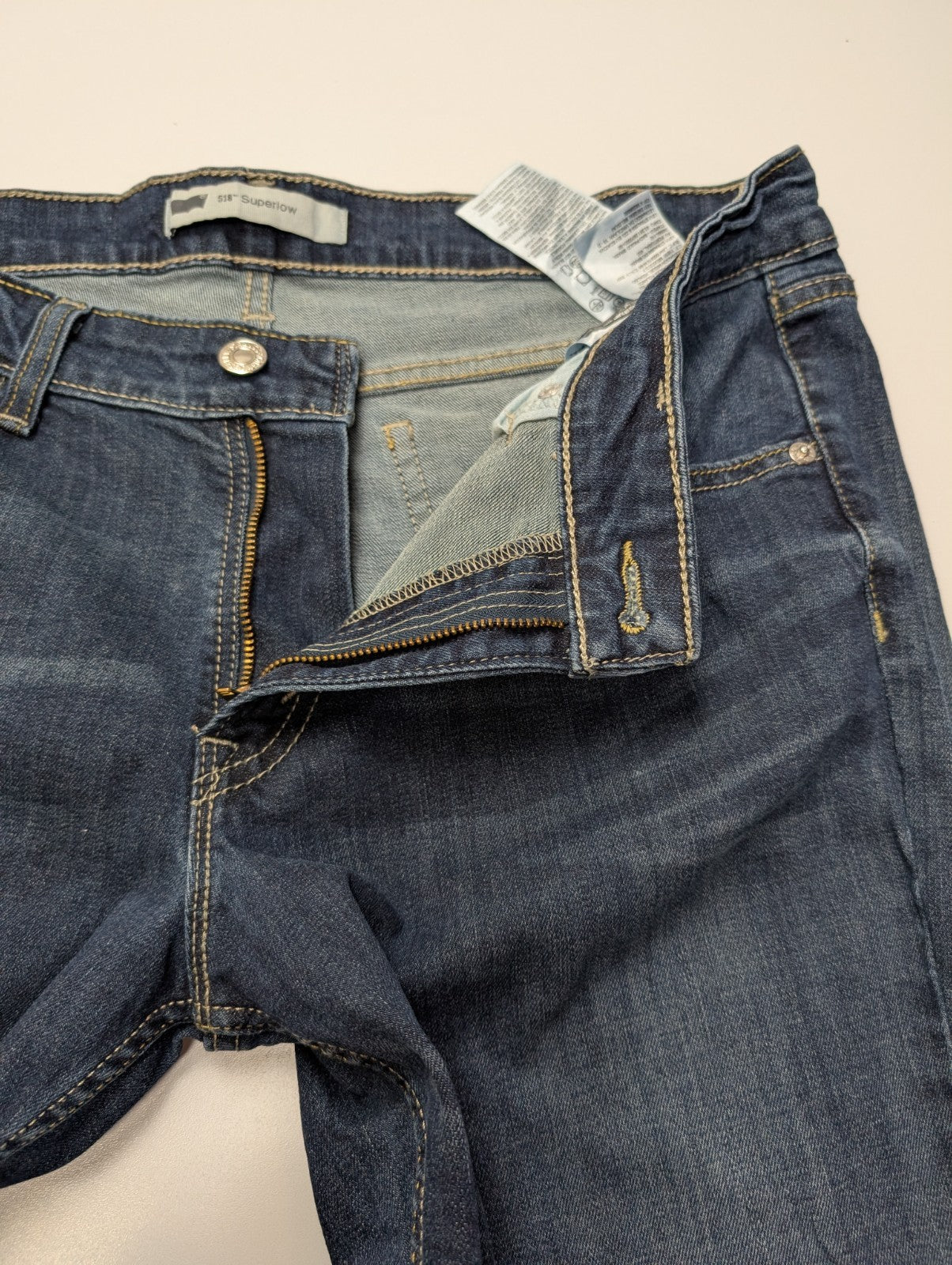 Jean Levi's 518 Femme Bleu Super Low Bootcut Flare W31 L32 Vintage