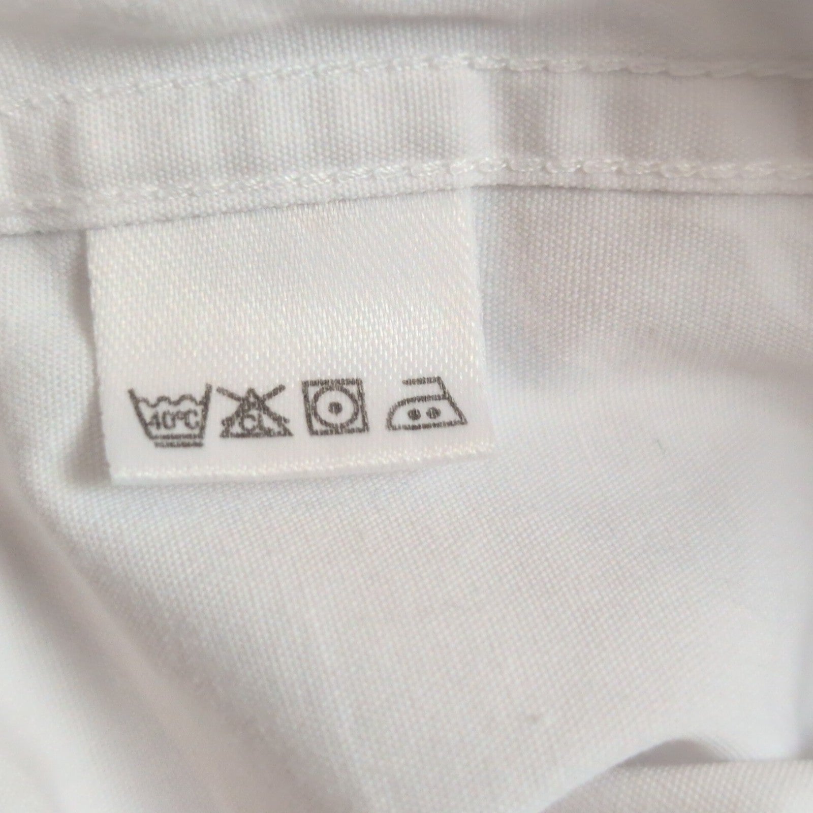 Chemise YVES SAINT LAURENT Blanc Uni Taille 39 M/L Logo Brodé Manches Longues