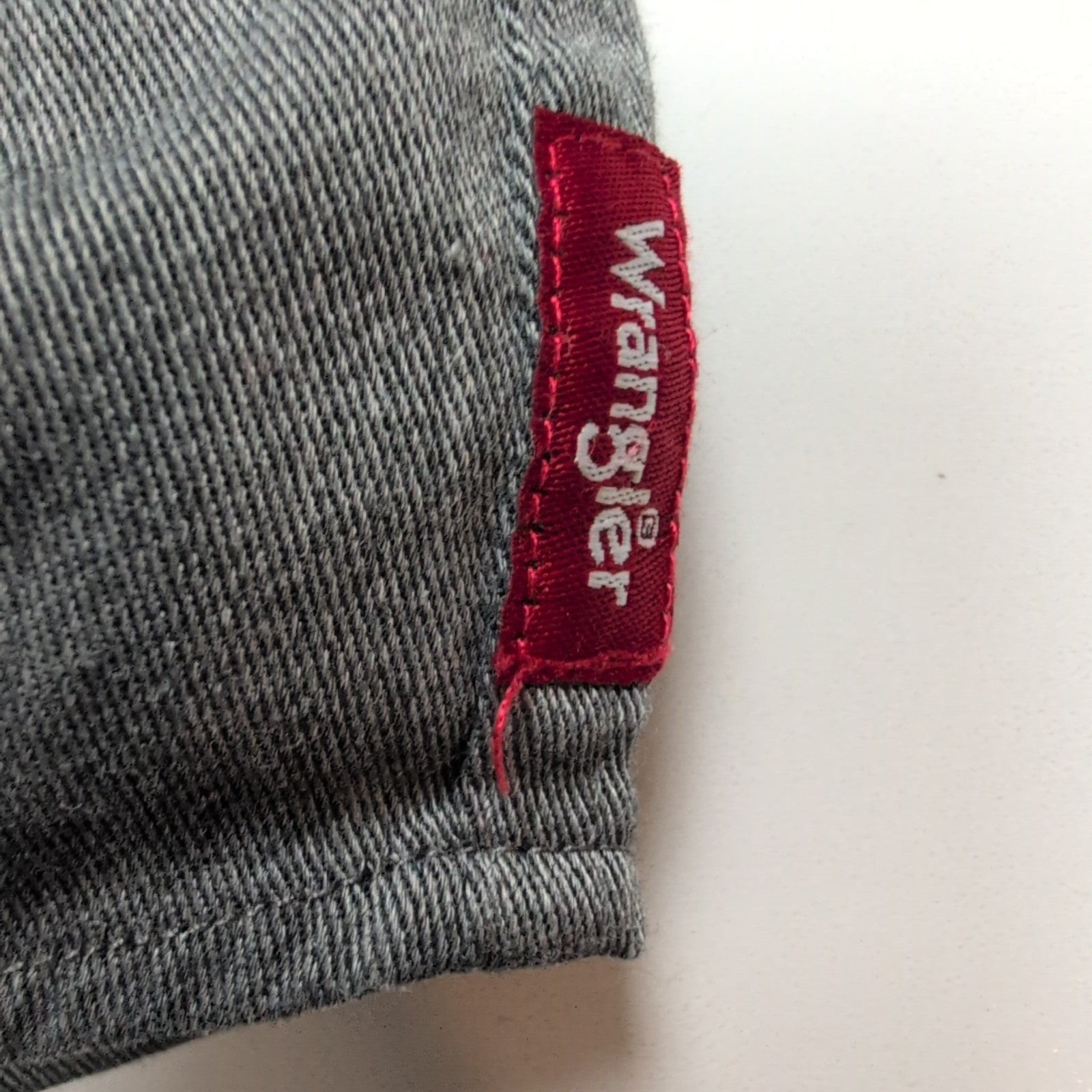 Chemise Wrangler Manches Courtes Grise à Poches Stretch Taille L