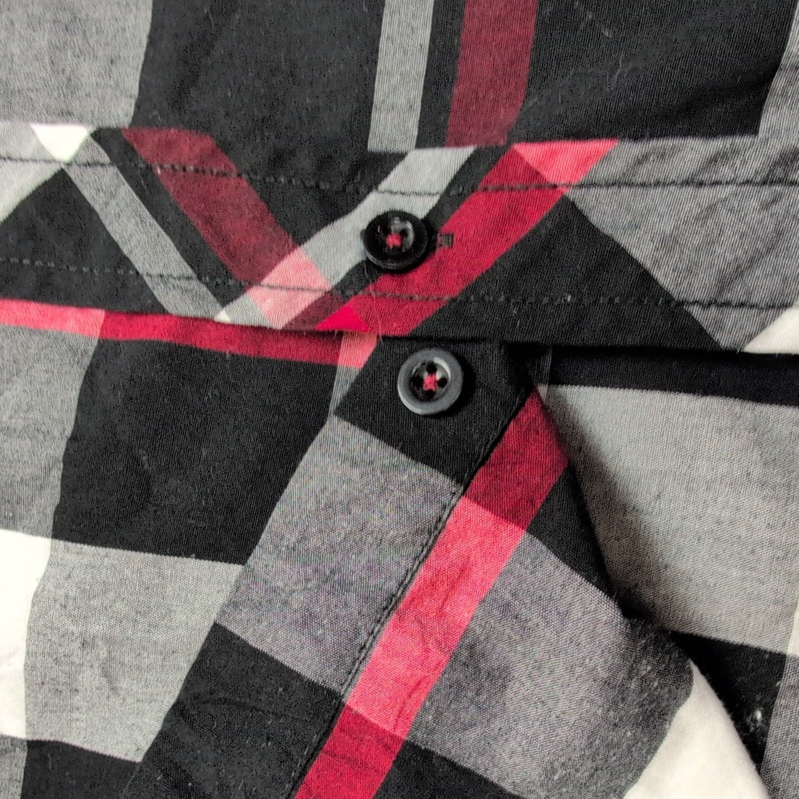 Chemise Eighty Eight M Noir Rouge 2 Poches Manches Retractables