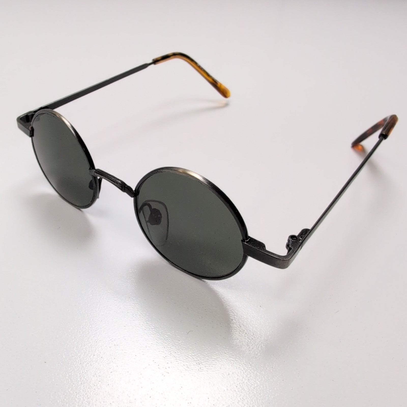 Lunettes de soleil Rondes Hippie Y2K 2 Branches Fines Métal