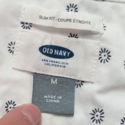 Chemise Old Navy blanche motifs marguerites manches courtes taille M homme
