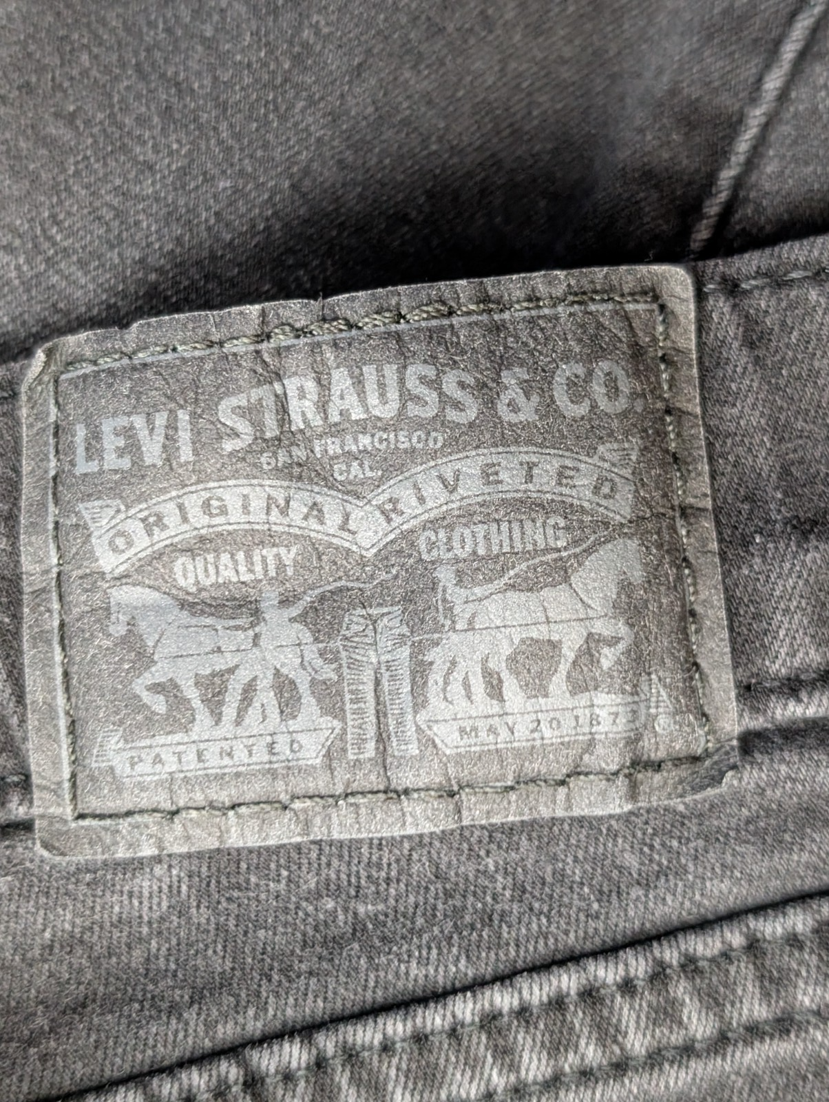 Jean Levi's Femme Noir Classic Bootcut Ultra Stretch W30 L30 T38 Vintage