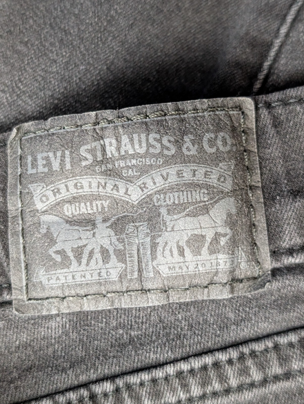 Jean Levi's Femme Noir Classic Bootcut Ultra Stretch W30 L30 T38 Vintage