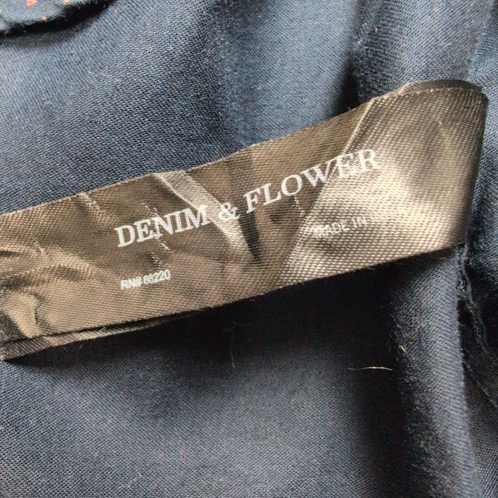 Chemise Denim & Flower Manches Longues Bleu Marine Motifs Coupe Cintrée T. XL