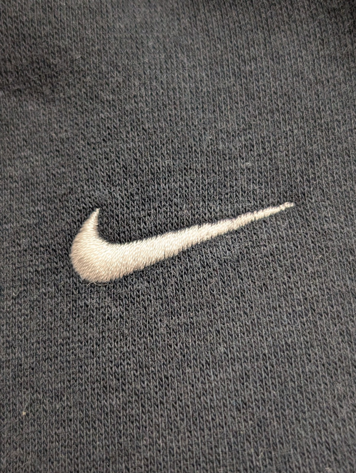 Sweat Nike Col Zippé Noir Logo Brodé Poche Kangourou - Taille L (M)