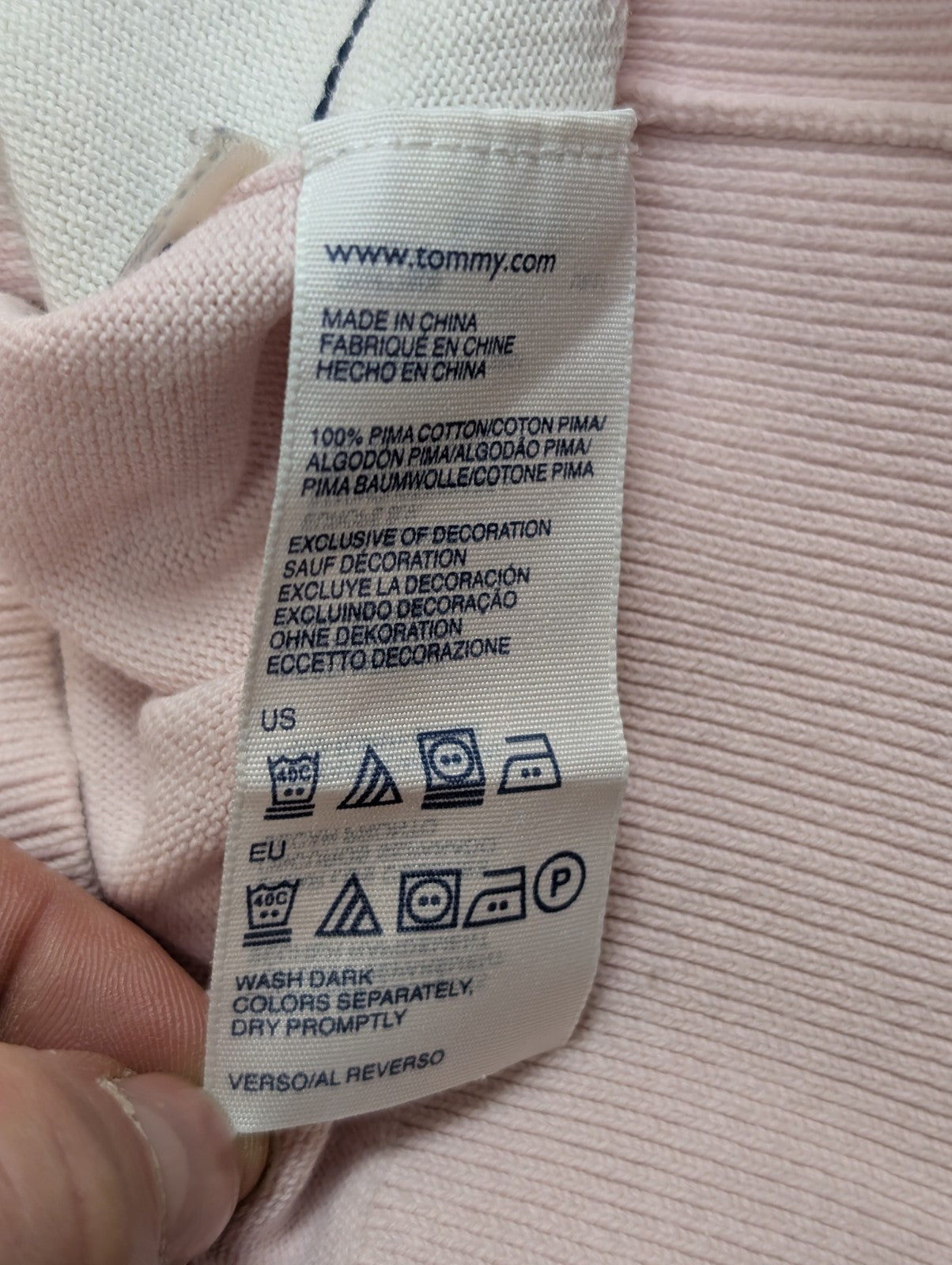 Pull Fin Tommy Hilfiger Femme Col V Rose Motif Losanges Coton Pima Taille M