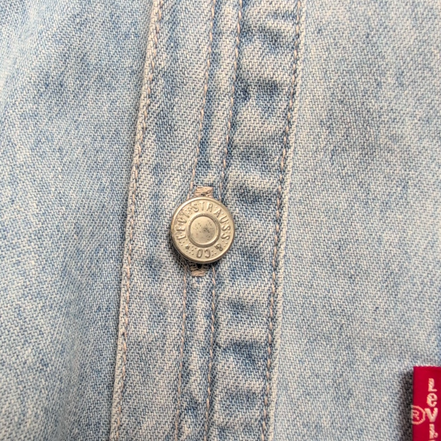 Chemise Levi's Vintage Denim Jean Bleu Clair Poches Taille L manches longues