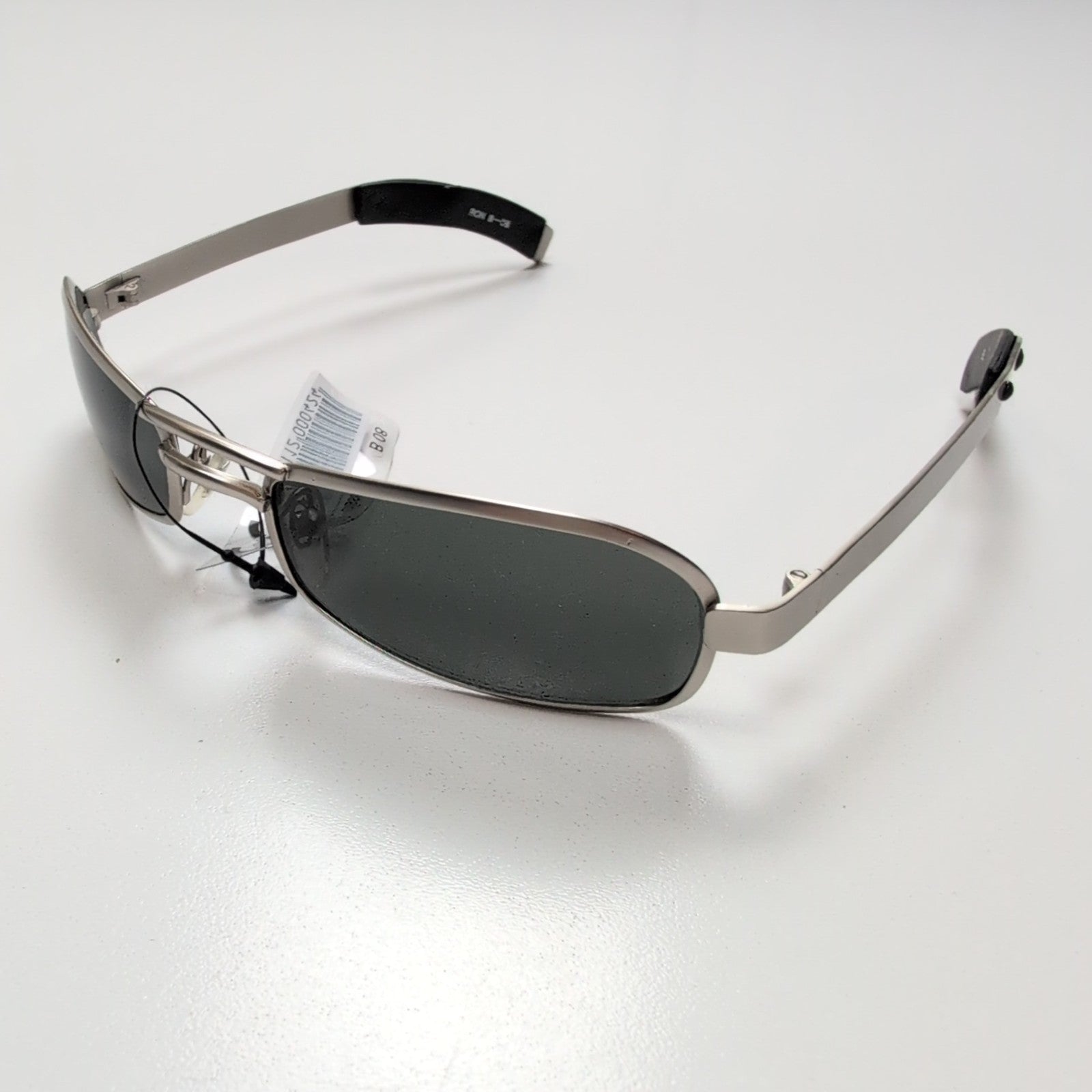 Lunettes de soleil Y2K Rectangulaires Gris Satiné Branches Larges Robustes