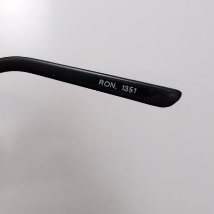 Lunettes de soleil Y2K Ovales Métal Gris et Branches Fines Noir Mat