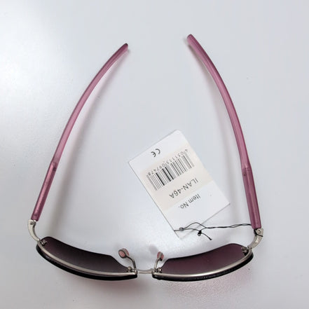Lunettes de soleil Y2K Rectangulaires Bordeaux et Monture Métal Grise