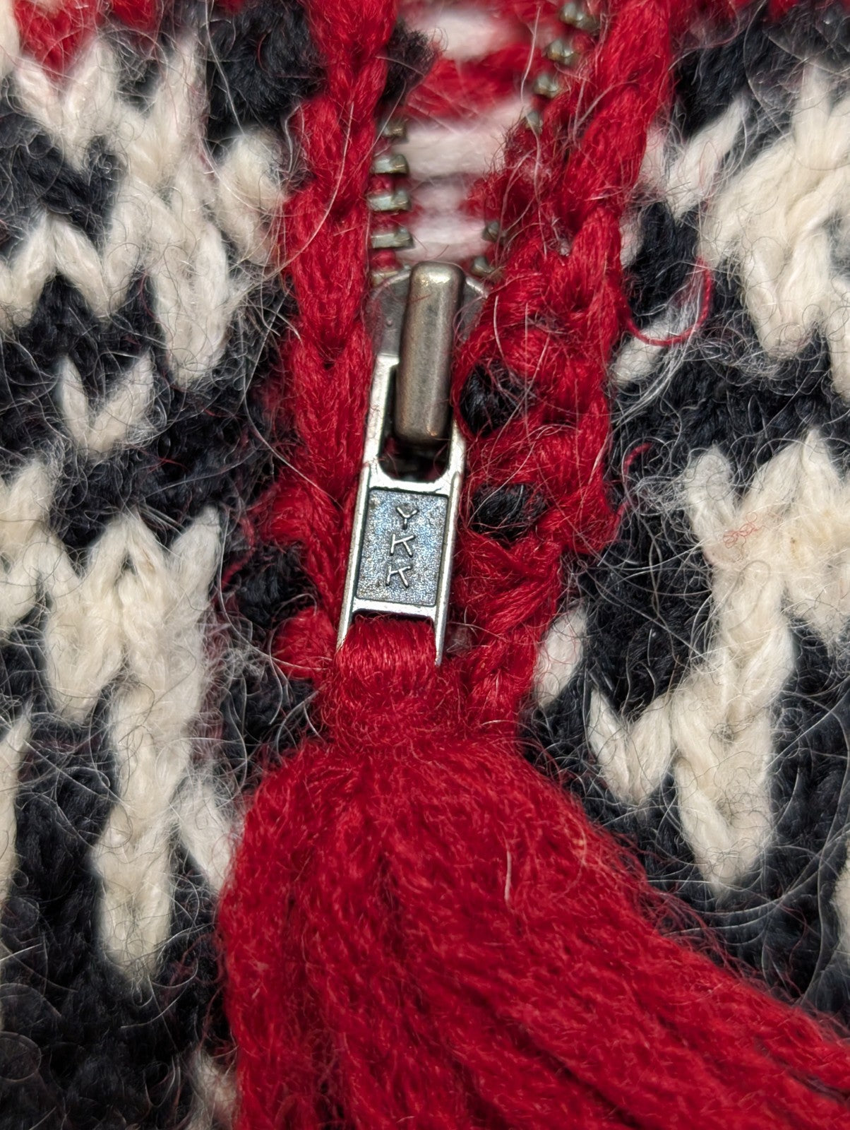 Pull LAUREN RALPH LAUREN Col Zippé FAIT MAIN 84% LAINE Motif flocon T. S Rare