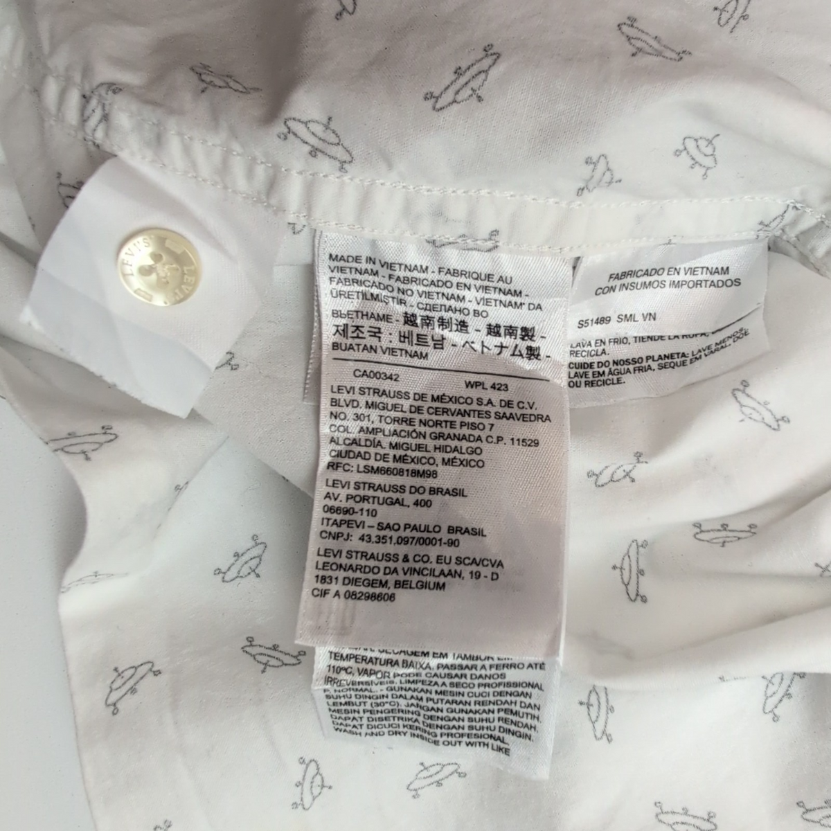 Chemise Levi's XL Blanche UFO OVNI Motif Coton Poche Manches Courtes