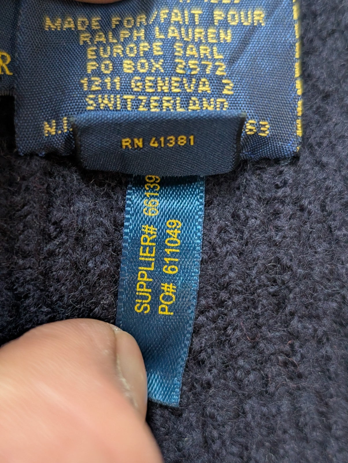 Écharpe Polo Ralph Lauren Bleu Marine 100% Laine Mérinos Logo Rouge