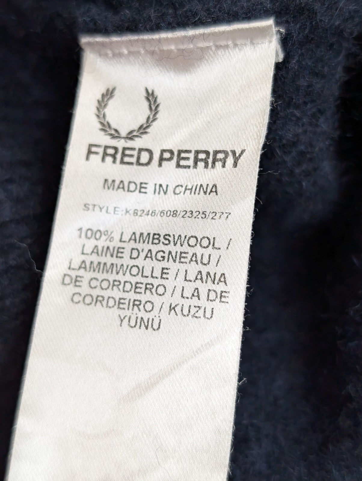 Pull Torsadé Fred Perry 100% Laine Bleu Marine col rond Femme