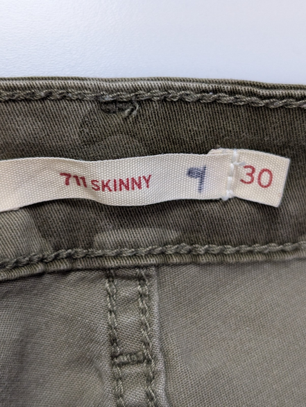 Pantalon Levi's 711 Skinny Stretch Femme Camouflage Armée T40 W29 Militaire