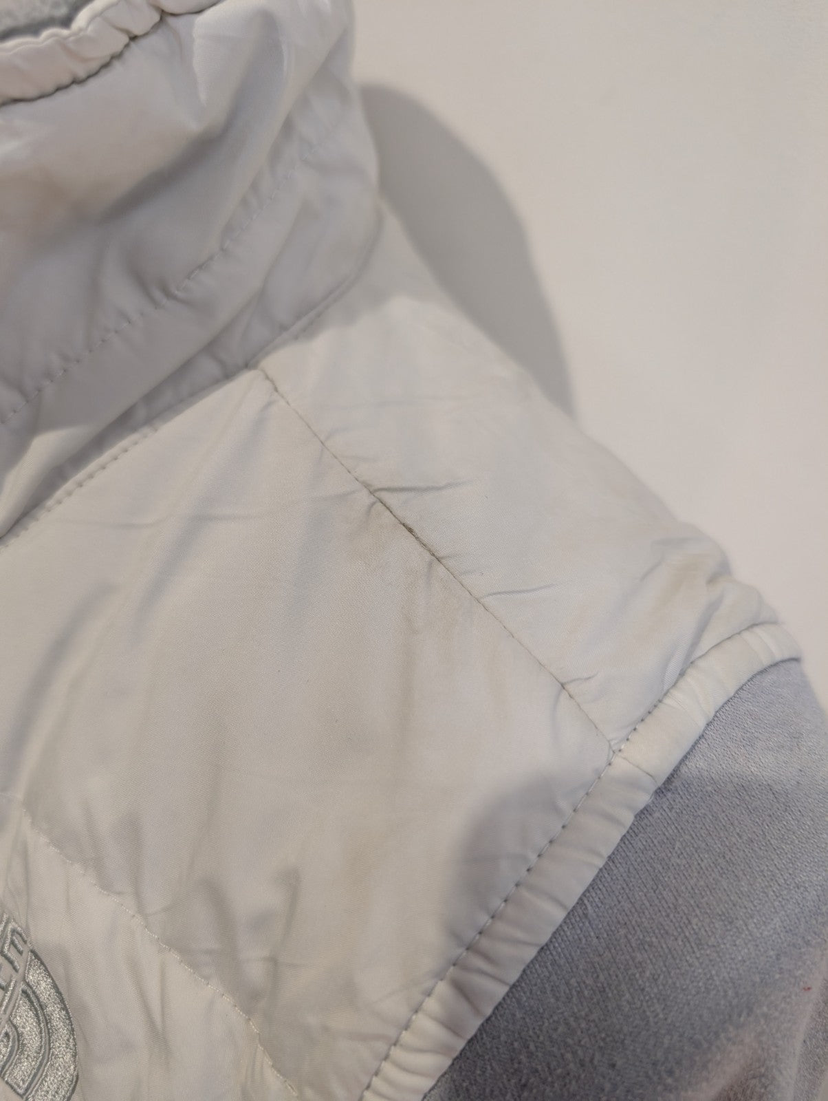 este Doudoune The North Face Femme Blanc & Gris Outdoor - Taille S