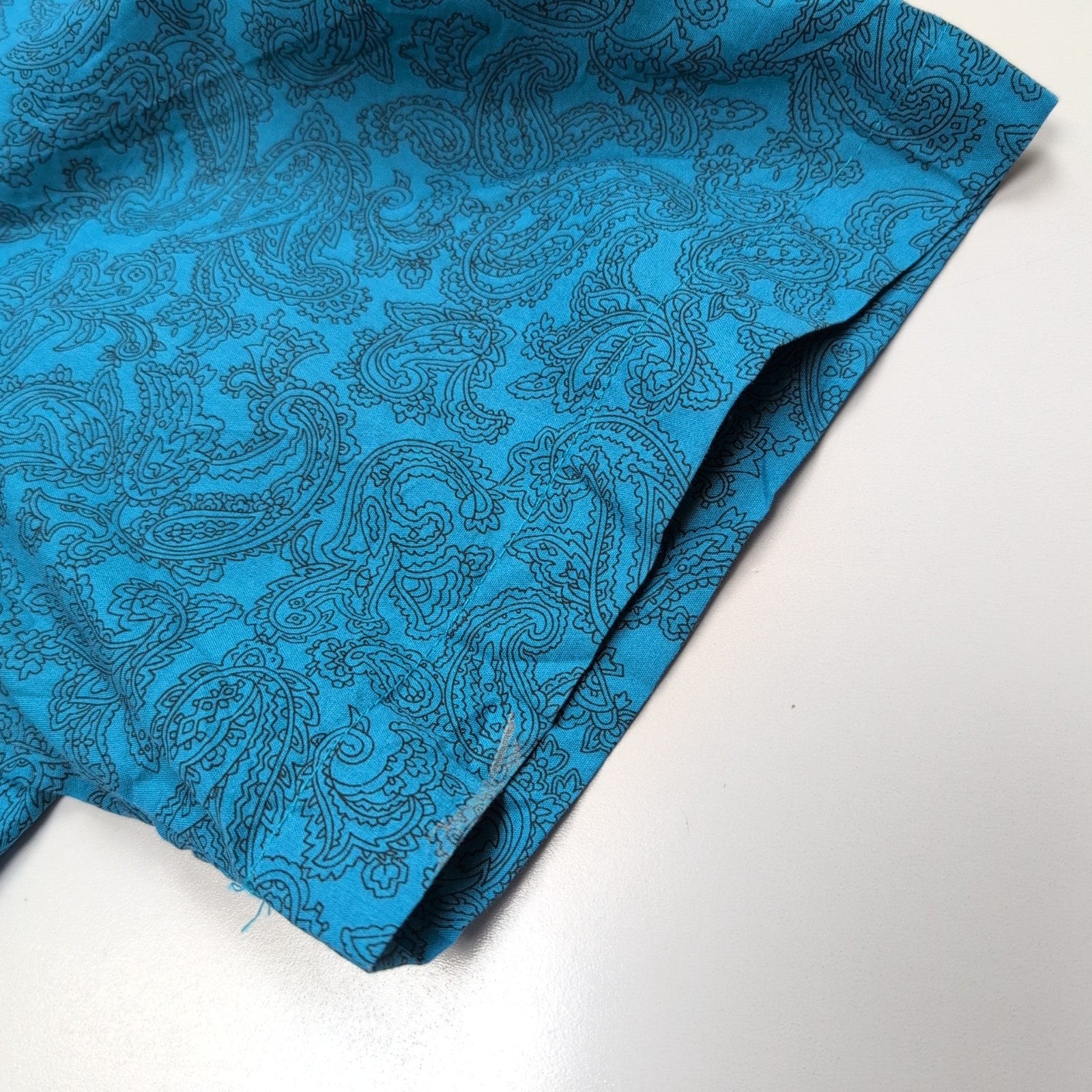 Chemise Wrangler Manches Courtes Bleu Ciel à Poches Motif Paisley Taille L