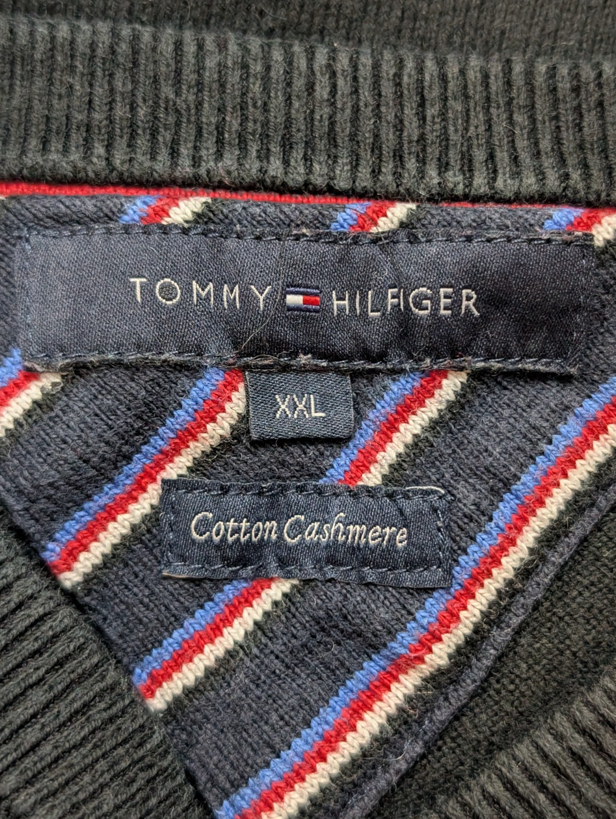 Pull Tommy Hilfiger Homme Col V Noir Coton et Cachemire - Taille XXL
