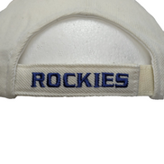 Casquette PUMA Colorado Rockies Vintage Blanche Logo Brodé Argent Bleu