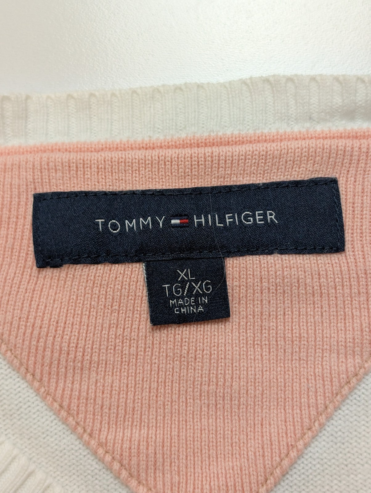 Pull Tommy Hilfiger Homme Col V Losanges Arlequin Saumon - Taille 2XL / 3XL