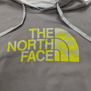 The North Face Sweat à Capuche Gris - Logo Jaune Motif Camouflage - Taille L