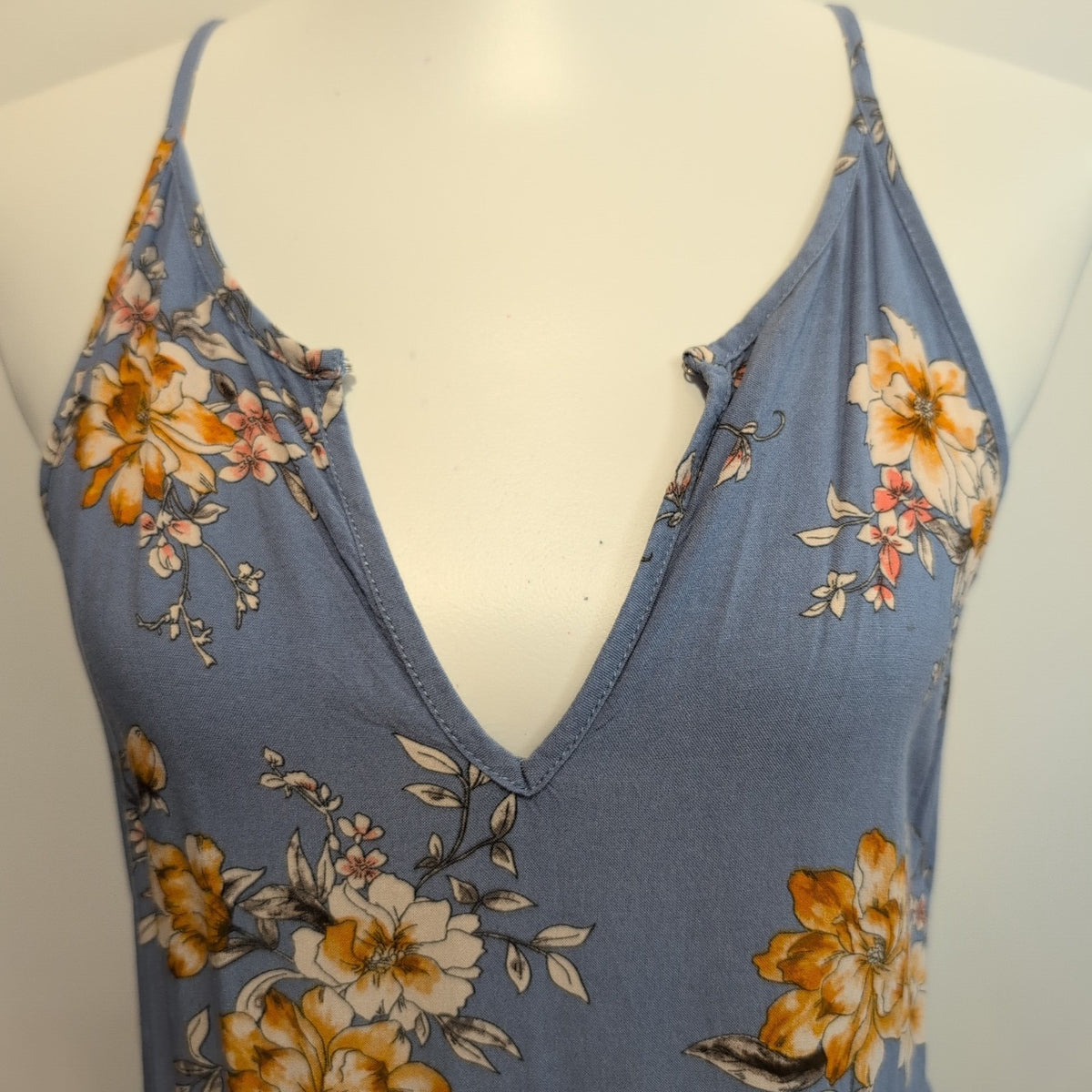 Robe d'été Fleurie Bleue Rayonne Taille Ajustable Bretelles Réglables