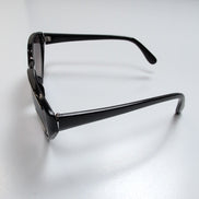 Lunettes de soleil Femmes Bar-On® Noir Brillant Liseré Doré Branches Larges Chic