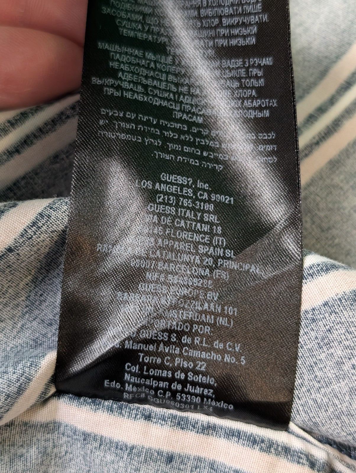 Chemise manches courtes Guess noir à rayures taille M #119msch