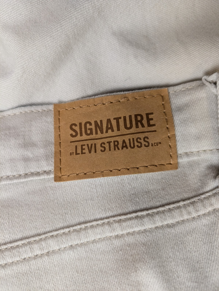 Jean Levi's Signature Héritage High Rise Loose Straight Stretch Blanc Cassé T48