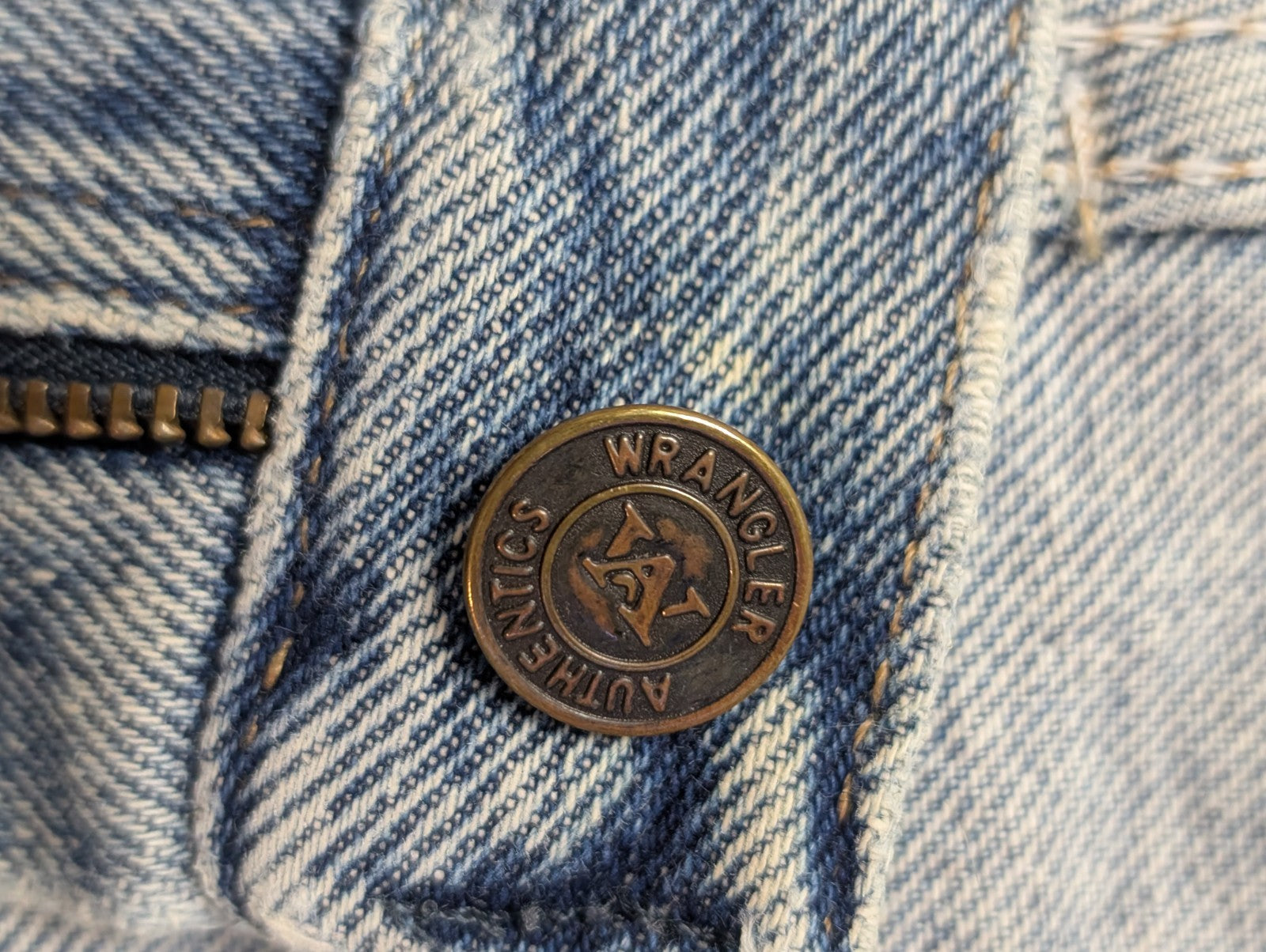 Jean Wrangler Homme Vintage Bleu Style Grunge Distressed Genou Troué W36 L31