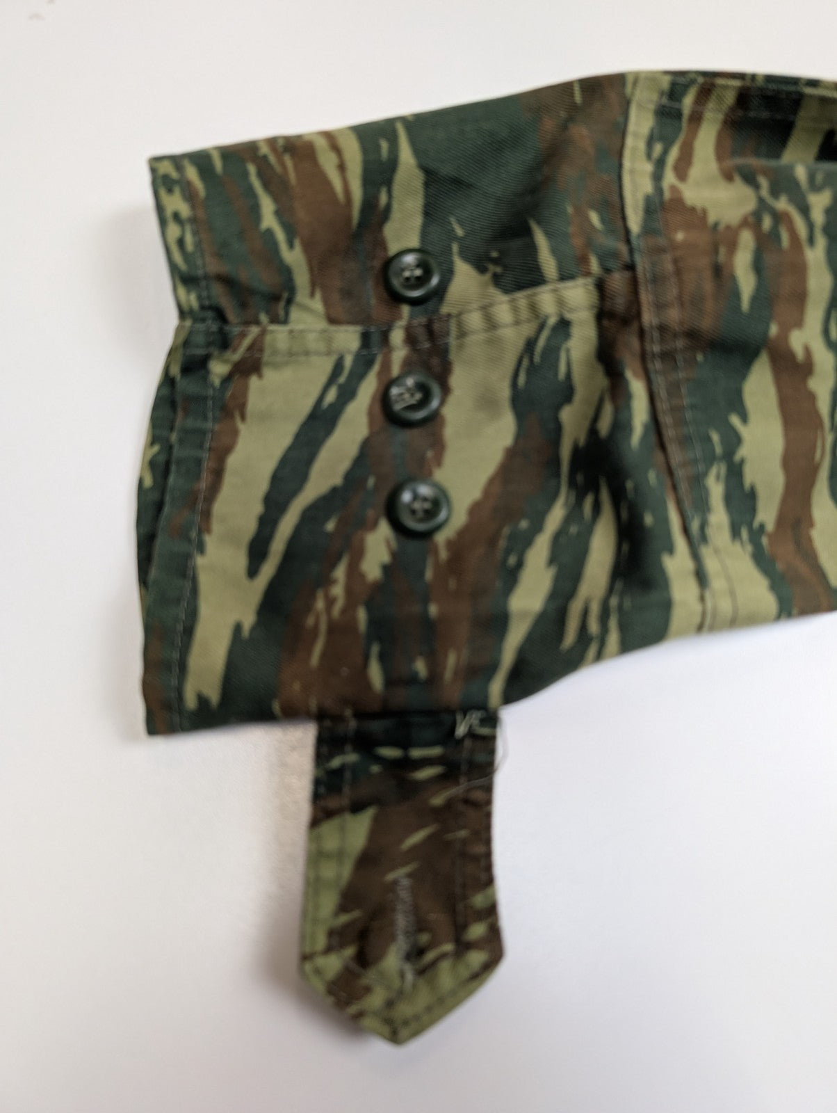 Veste militaire Vert Kaki Armée Grecque Camouflage Tiger Stripe Taille M
