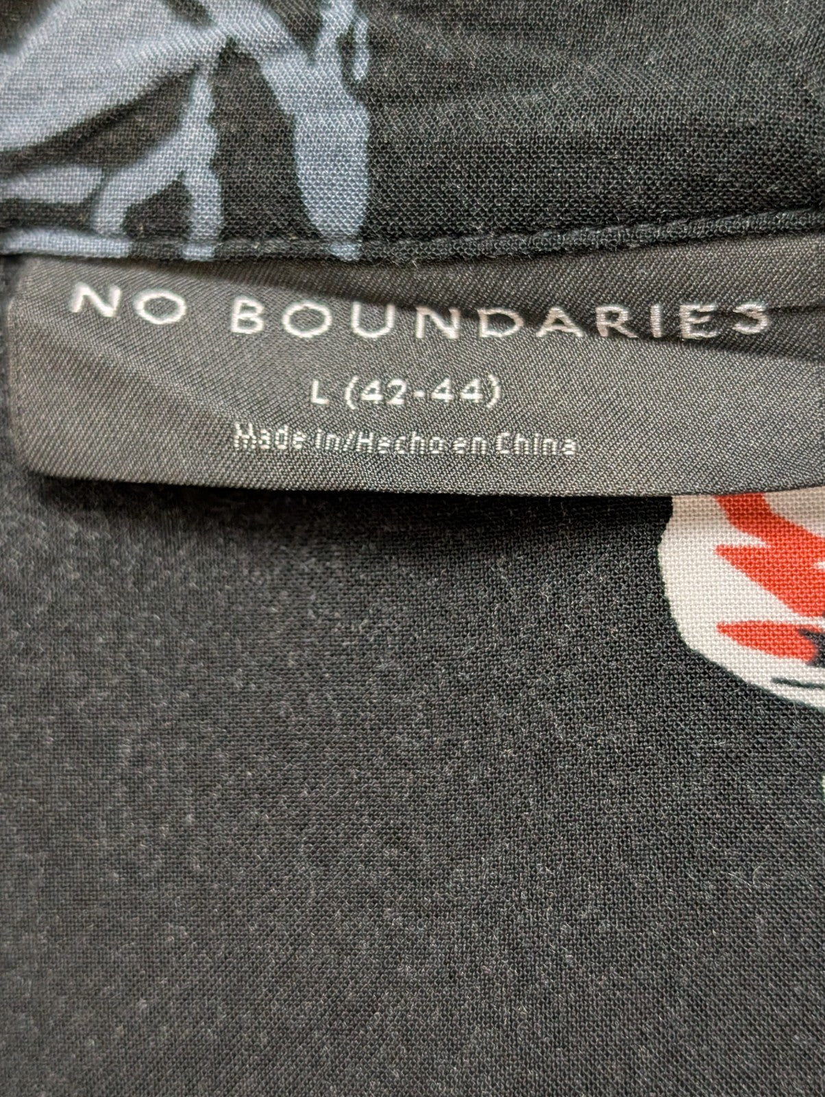 Chemise Hawaïenne NO BOUNDARIES Noire Fleurie Blanche - Taille L