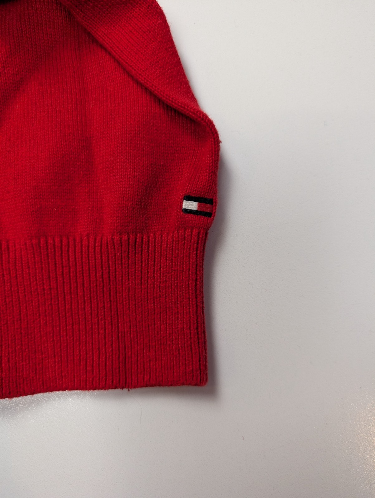 Pull TOMMY HILFIGER Bleu Marine Logo Géant Relief Taille M Coton Homme