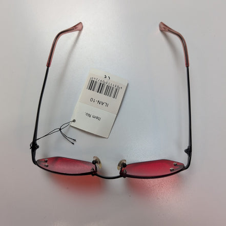 Lunettes de soleil Cyber Y2K Verres Rouges Branches Fines Métal Noir Mat
