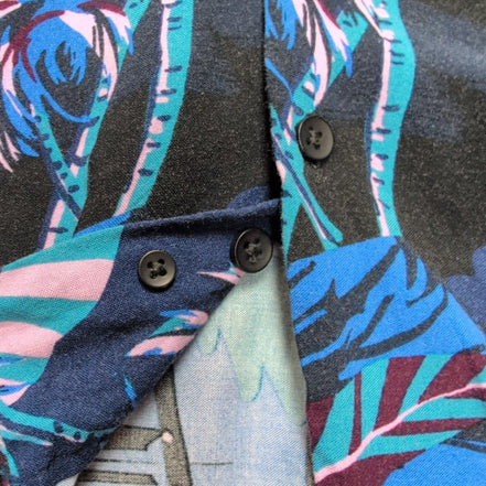 Chemise Hawaïenne American RAG Rayonne Noir Motif Palmiers Bleu M