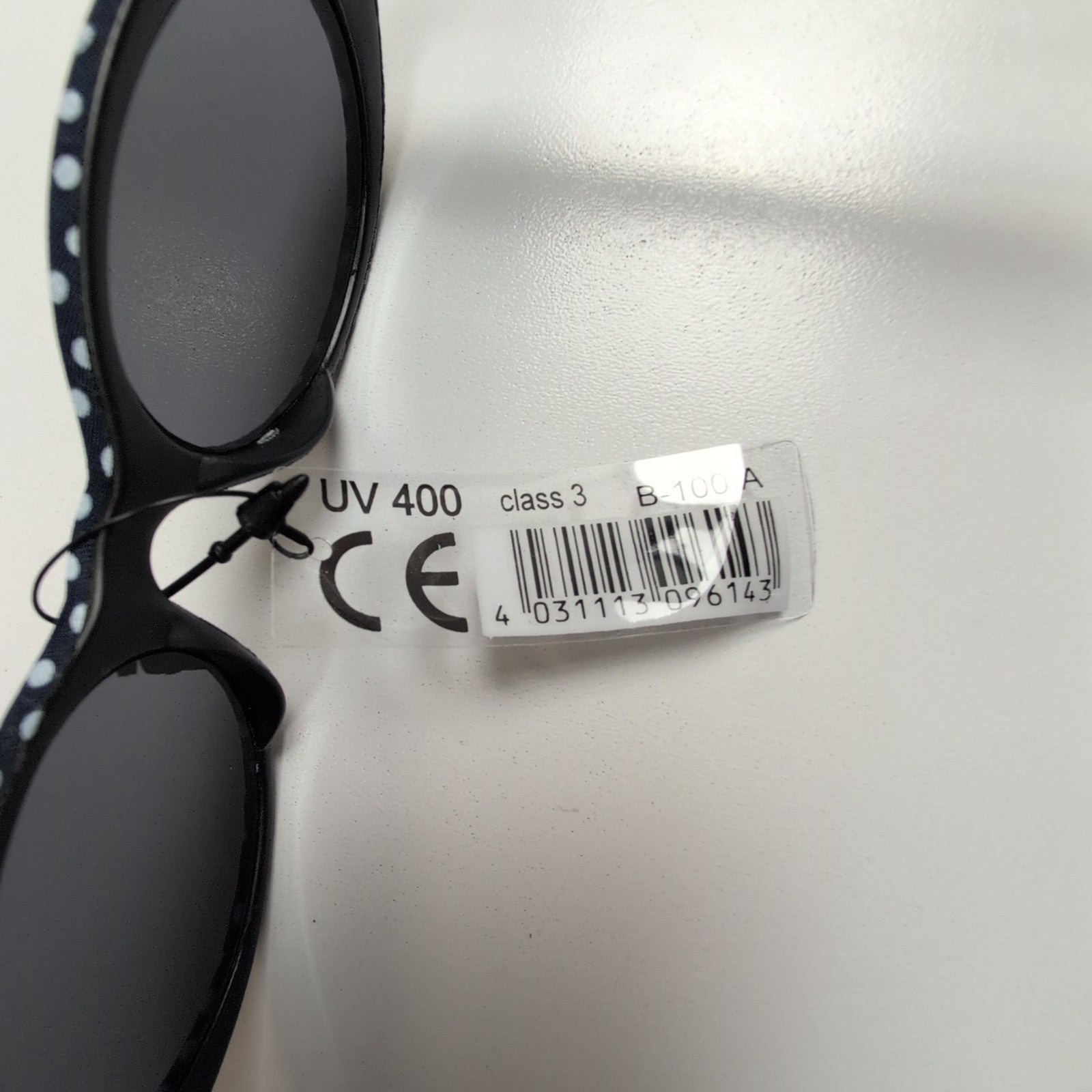 Lunettes de soleil Femmes Bleu Marine à Pois Blancs Effet Tissu Branches Larges