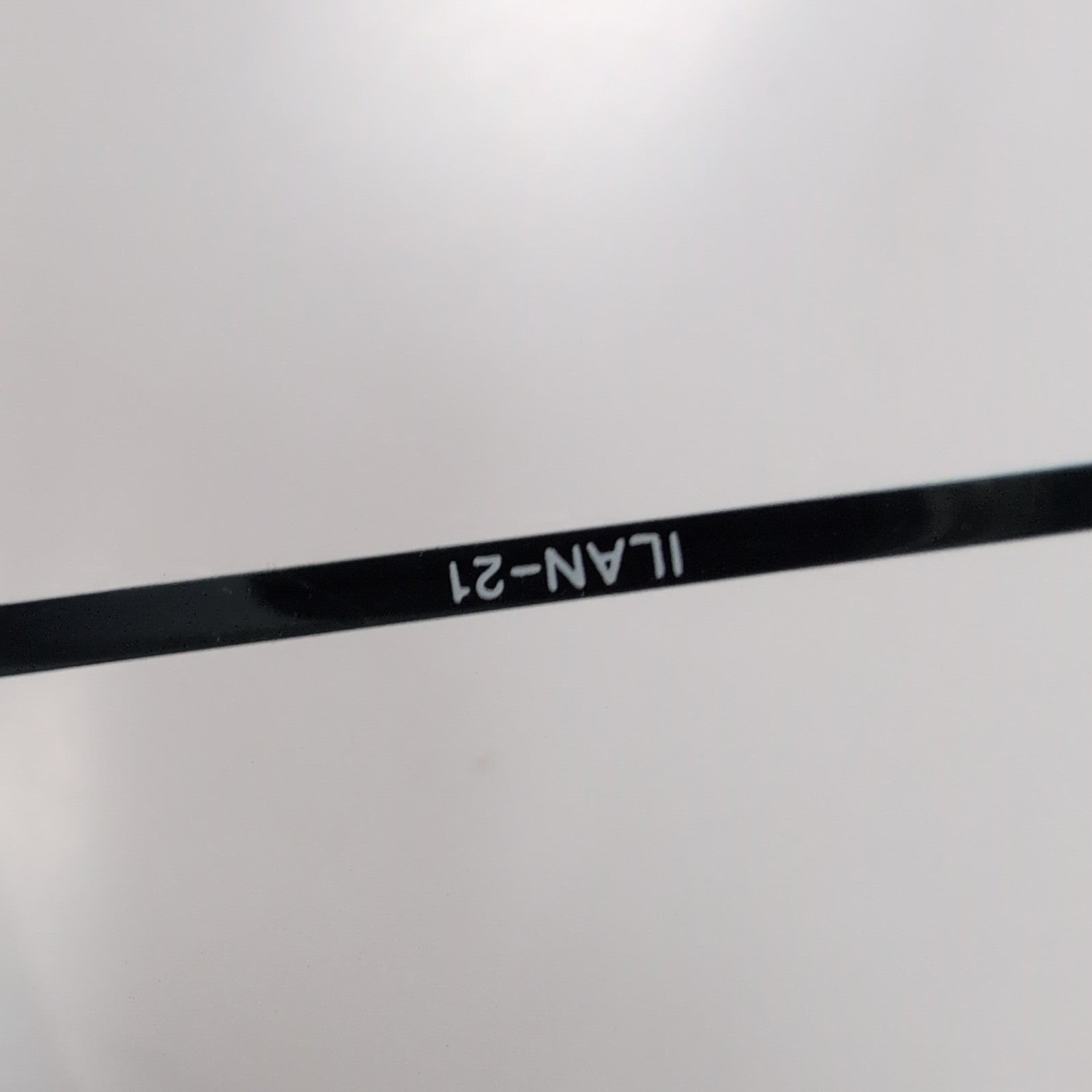 Bar-On® Lunettes de Soleil Ovales Bleues Y2K Branches Fines Métal Rimless
