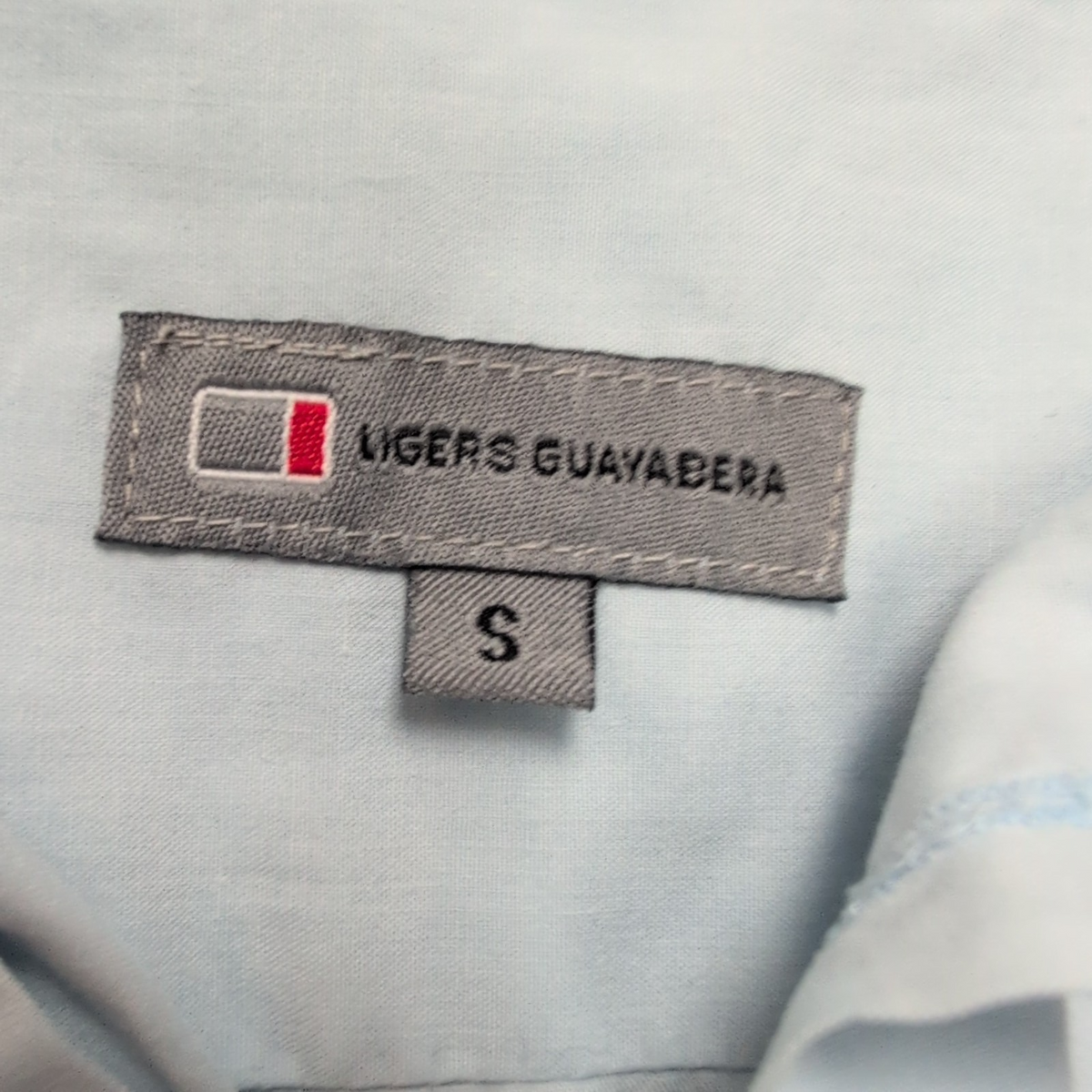 Chemise Ligers Guayabera Taille S Bleu Satiné Brodée Made in Israel