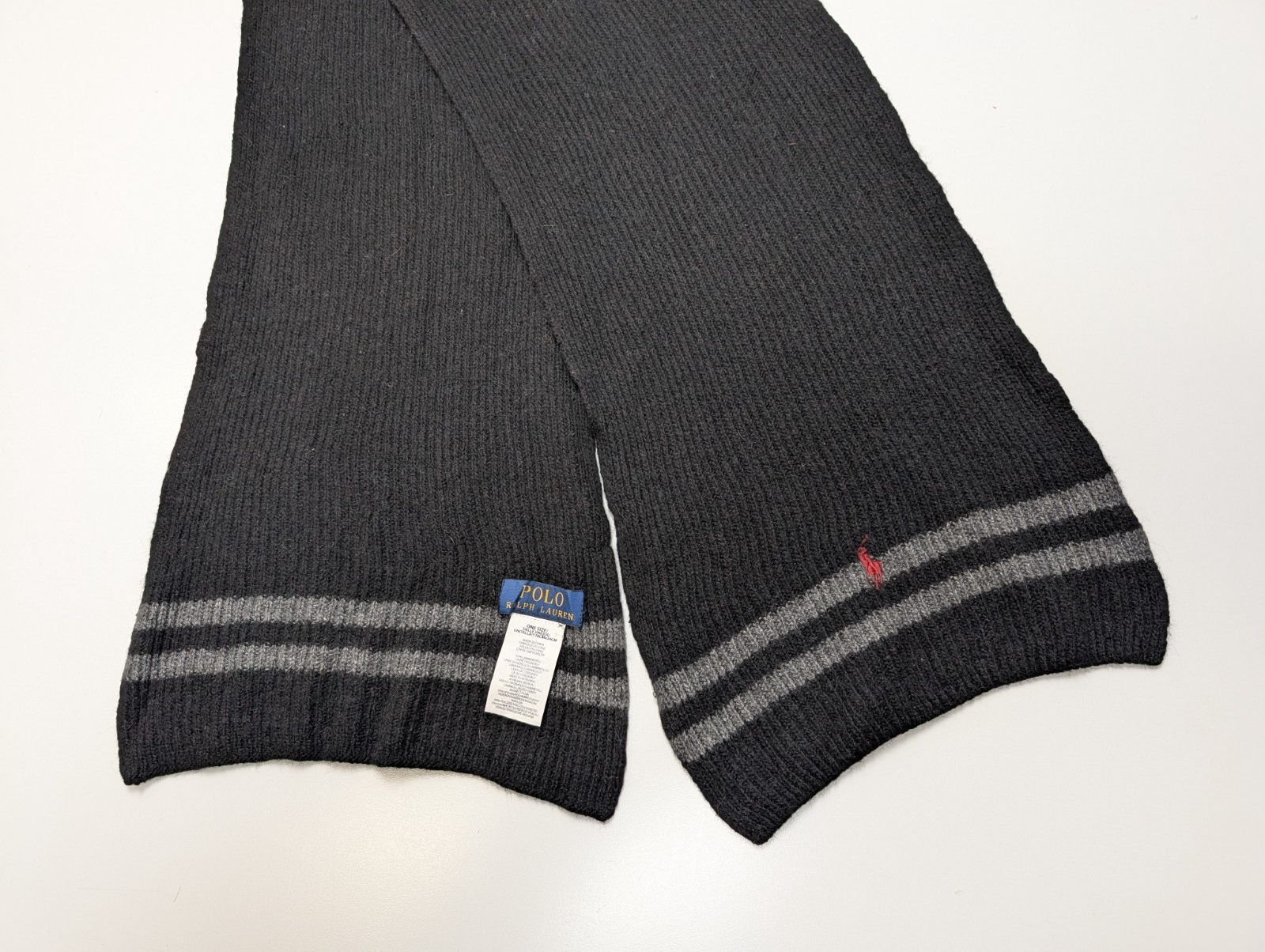 Écharpe Polo Ralph Lauren Côtelée Noire Logo Rouge Laine d'Agneau Mix