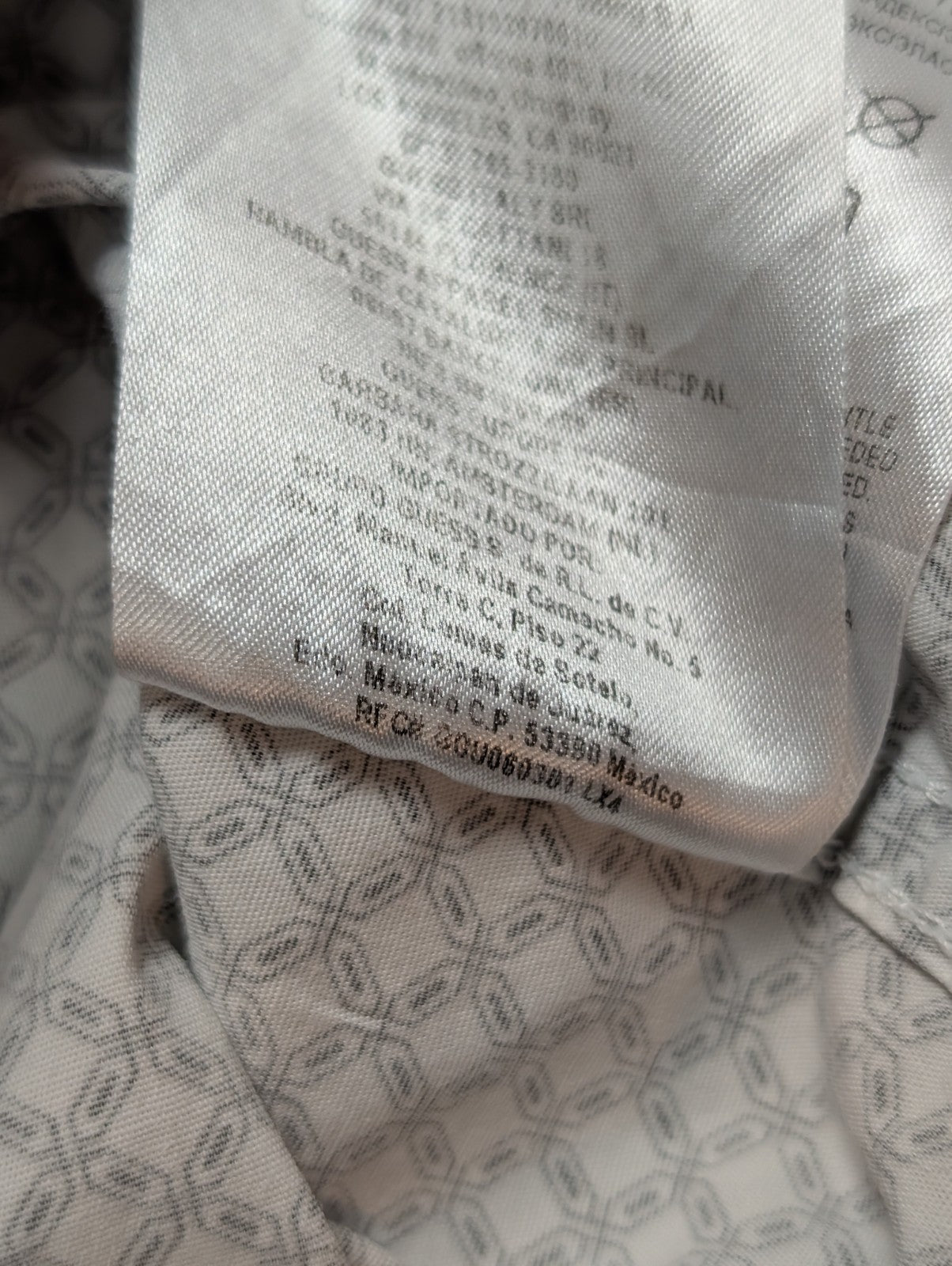 Chemise manches courtes Guess grise à motifs taille M Homme