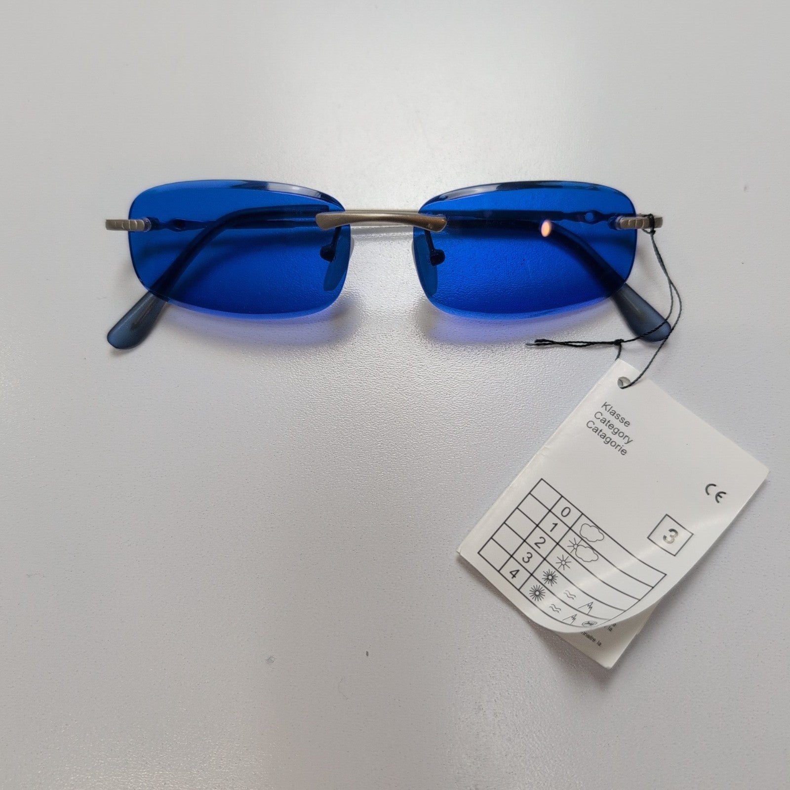 Lunettes de soleil Y2K Sans Monture Verres Rectangulaires Biseautés Teintés Bleu
