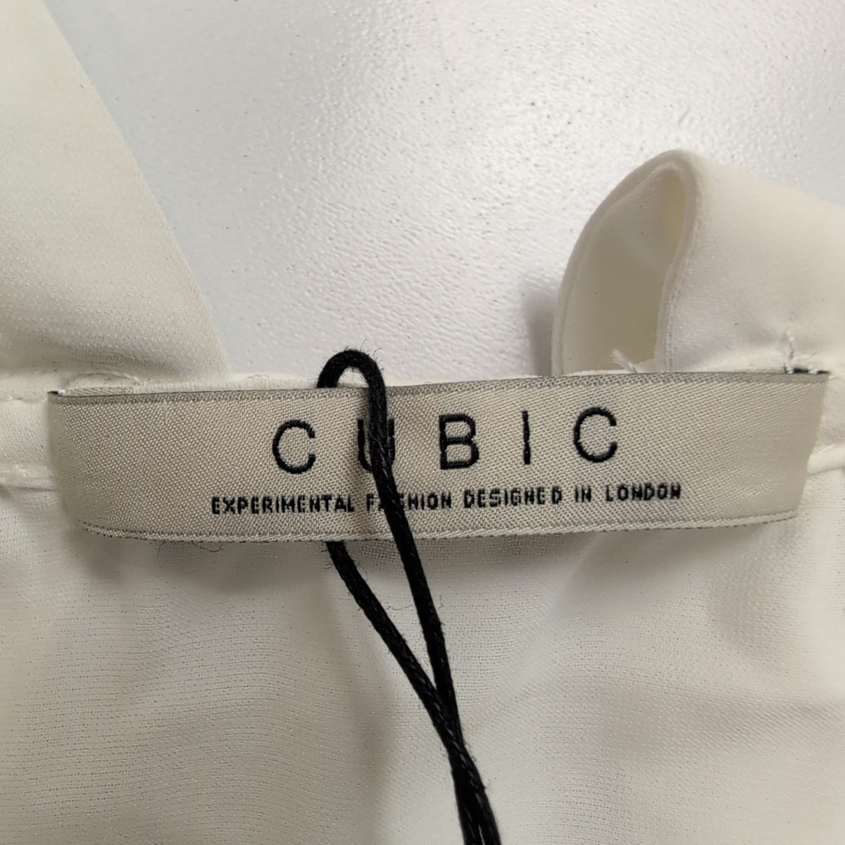 Chemisier Cubic T. M Femme Blanc Volants Strass Manches Courtes Neuf