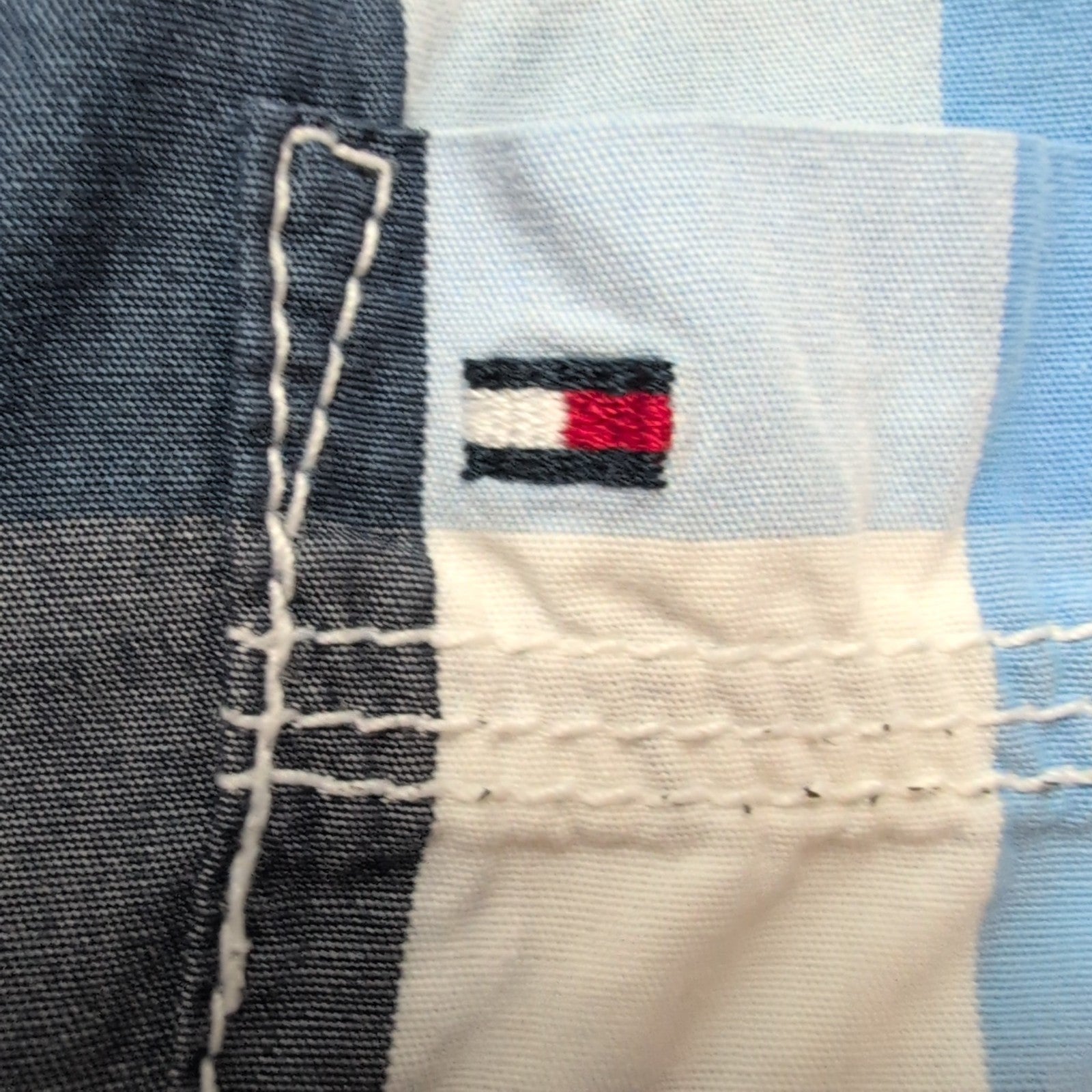 Chemise Tommy Hilfiger Manche Courte Carreaux Bleu Logo & Broderies XL 18 ans