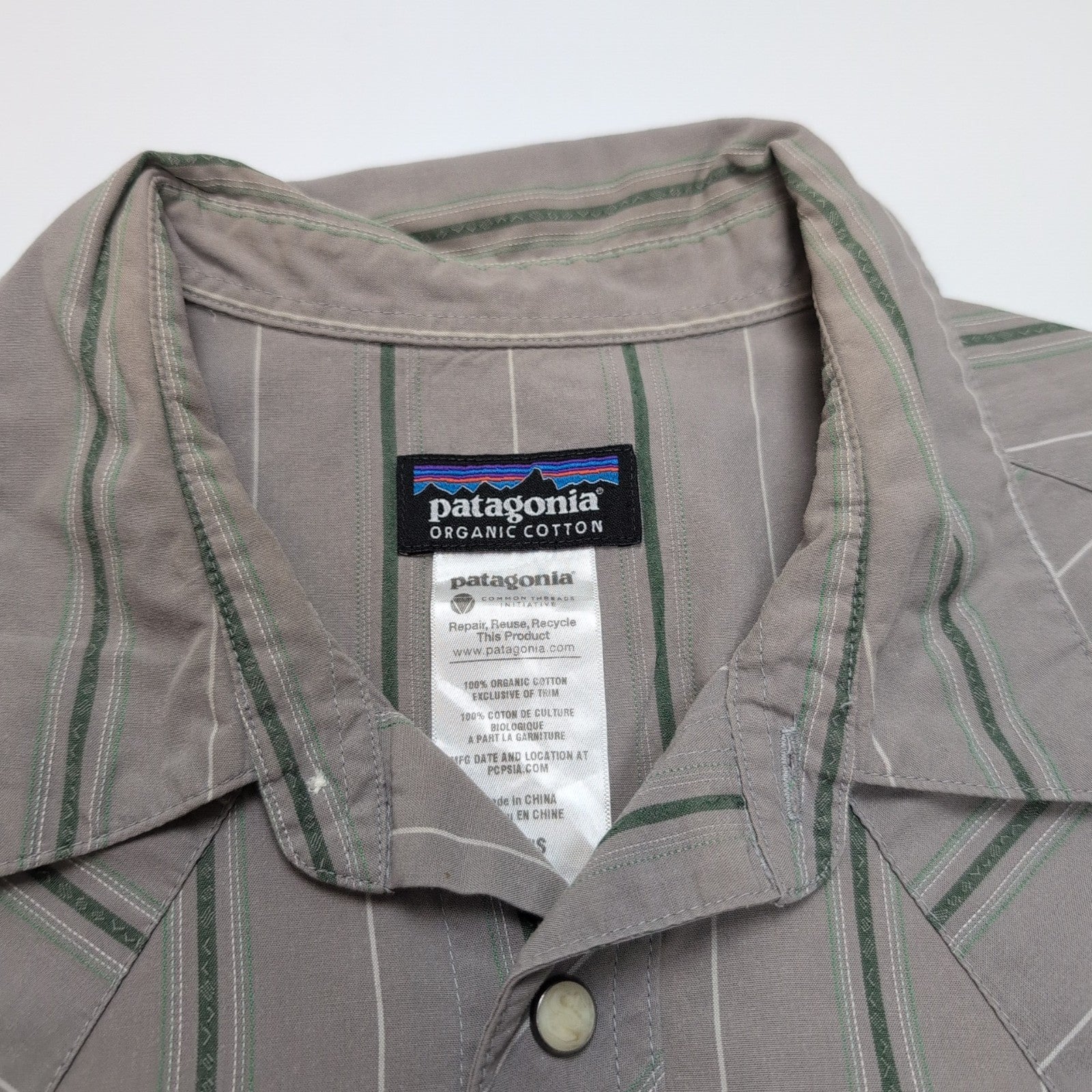 Chemise Patagonia modèle Western coton biologique grise rayures vertes M